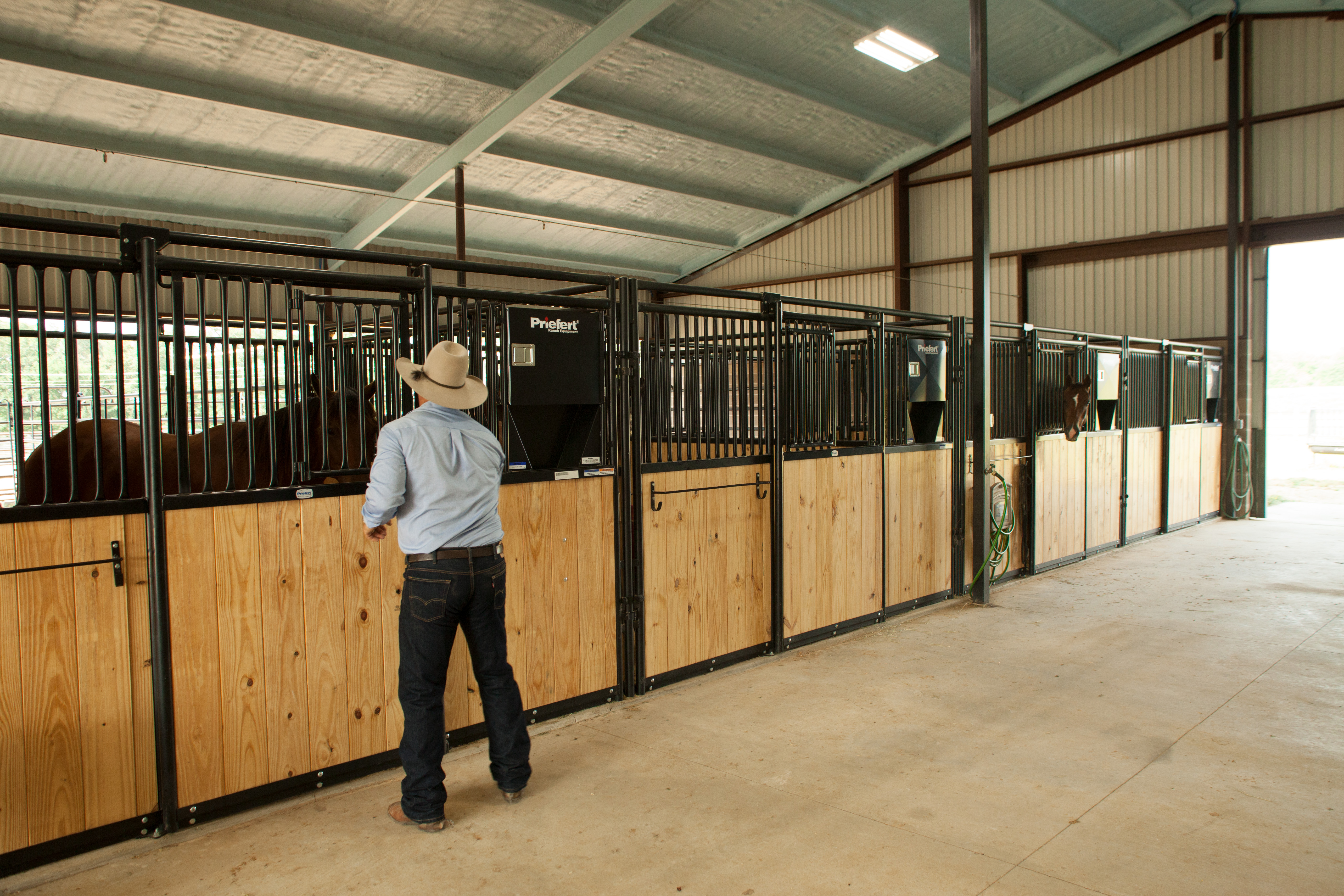 HSF HorseStalls Bynum 07.jpg